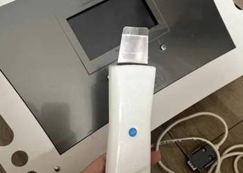 Urządzenie do peelingu kawitacyjnego