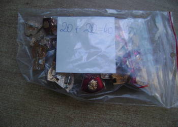 Starocie z PRL - LENIN = Zestaw 40 wpinek w 2 wariantach po 20 sztuk TANIO