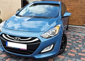 HYUNDAI I30 • 1.6 BENZYNA • KEYLESS • SKÓRY • LED • 2xPDC • KAMERA • OKAZJA