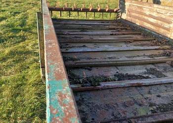 Rozrzutnik obornika czarno białostocka