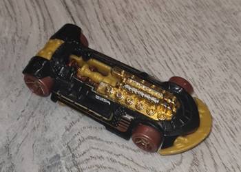 Autko samochód resorak Hot Wheels X Steam En tres versiones