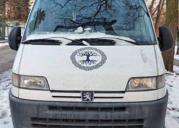 Kampervan Peugeot Boxer 2.5 TDI 107 koni