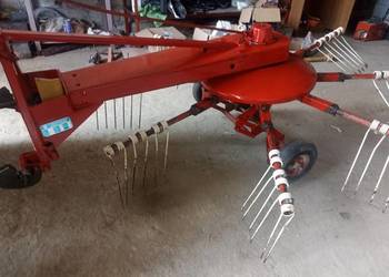 Zgrabiarka karuzelowa Pottinger 300