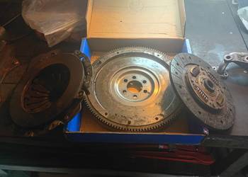 Sprzęgło koło zamachowe 215mm VAG VW Volkswagen Audi Seat Skoda