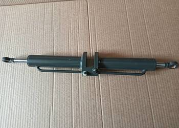 Silownik blokowania lyzki do Ladowarki Volvo