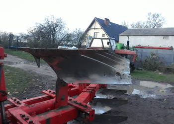 OKAZYJNA CENA  Sprzedam pług obrotowy 4 skibowy