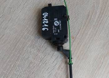 Zamek siłownik klapki paliwa BMW X5 E53  6923974