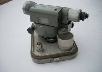 Niwelator optyczny Ni 41 PZO W-wa + skrzynka