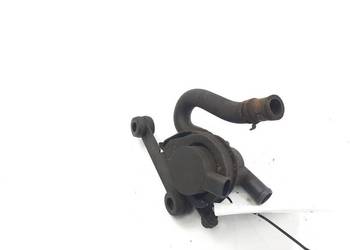 POMPA WODY AUDI A8 D2