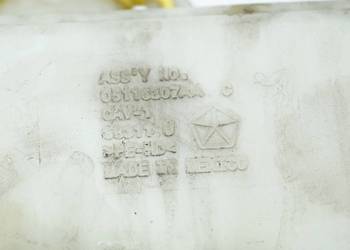 ZBIORNICZEK SPRYSKIWACZY 05116307AA DODGE JOURNEY ZBIORNICZEK SPRYSKIWACZY 05116307AA DODGE JOURNEY