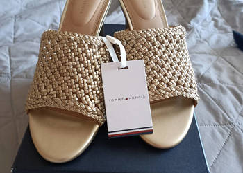 Nowe klapki Tommy Hilfiger