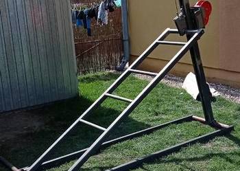 Wynajmę podnośnik przechyłowy, kołyska do konserwacji auta.