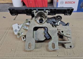 Mechanizm otwierania klapy bagażnika VW Passat B5 FL 3B0827297