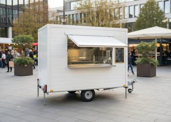 Nowoczesny i w pełni wyposażony food truck – gotowy do pracy! ?