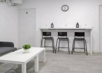 Umeblowane kawalerka 25 m², Królowej Jadwigi 94