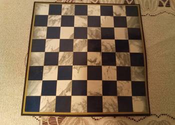 Szachownica Harry Potter + figurka czarna wieża