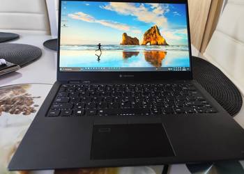 Laptop Toshiba Dynabook Ultra Szybki i5 w turbo Boost 4.2Gz dysk SSD M.2