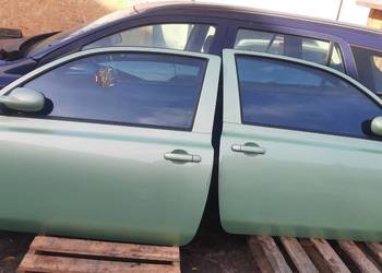 drzwi prawe lub lewe kompletne Nissan Micra k12 3 drzwi lak .D30G
