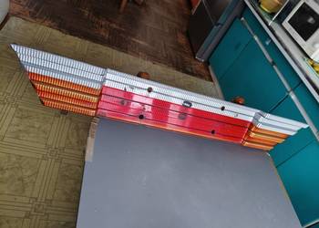 Mercedes W124 blenda klapy tylnej 124