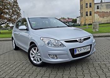 Hyundai i30 1.6 benzyna klima skóry zadbany Hyundai i30 1.6 benzyna klima skóry zadbany