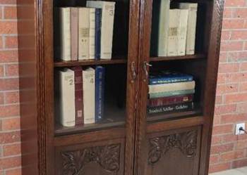 Piękna biblioteka witryna dębowa