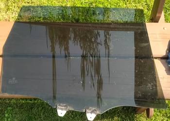 Szyba boczna lewy lewa tył Honda Jazz III 2009 tylna Szyba boczna lewy lewa tył Honda Jazz III 2009 tylna