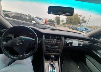 DESKA KOKPIT AUDI A8 D2