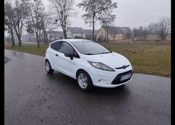 Ford Fiesta 1.2b VAN klimatyzacja VAT 1 . 23% ciężarowy