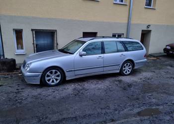 Rok 2002 .automat klima  337 tys 2.2 cdi pali jezdzi