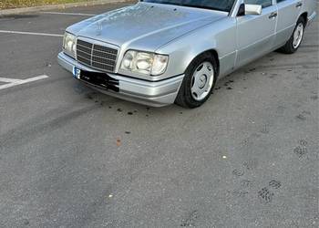 Mercedes Benz E 124  2.5 D