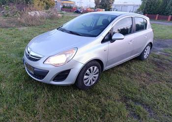 Opel Corsa 1,3 D oszczędny długie opłaty 2012r