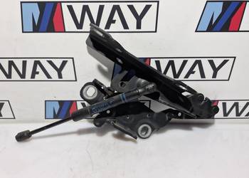 BMW F20 F21 ZAWIAS MASKI PRAWY ORYGINAŁ 7336700