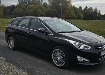 Hyundai i40 / 2012 / kombi / benzyna