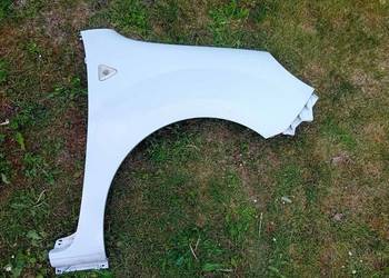 Renault Kangoo II błotnik przedni prawy.