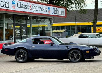 Pontiac Firebird / Trans Am MIDNIGHT BLUE 1981 do KOLEKCJI V8 odrestaurowa…