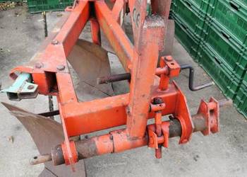 Sprzedam pług 3 skibowy zagonowy.