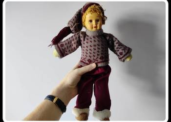 Kolekcjonerska lalka chłopiec drewniane nogi 35 cm