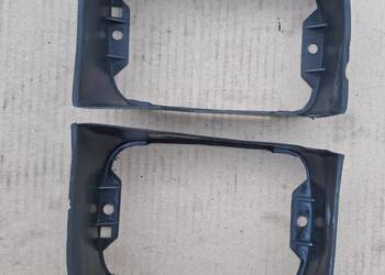 Wewnętrzne plastikowe ramki reflektorów przednich Fiat 126p Maluch