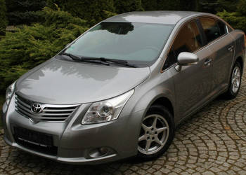 Toyota Avensis 147 KM Benzyna Przebieg 96 tys km Sedan III (2009-)