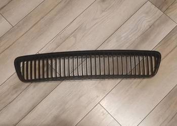 SKODA FABIA 1 LIFT ŚRODKOWA KRATKA ZDERZAKA PRZÓD ORYGINAŁ 6Y0853677D