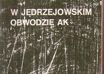 (9833) W JĘDRZEJOWSKIM OBWODZIE AK – ANDRZEJ ROPELEWSKI „KAR