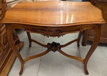 Piękny orzechowy nieduży stół ludwikowski-sklep Dąbrowa Górnicza