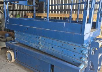 ZWYŻKA NOŻYCOWA  POMOSTOWA L = 2,5m