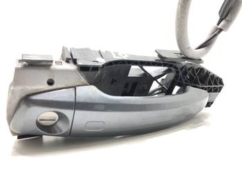 KLAMKA ZEWNĘTRZNA LEWY PRZÓD AUDI A3 8V 5N0837017D Sedan/Limuzyna