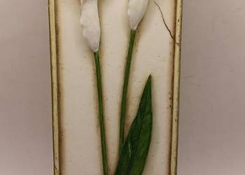 Wisząca ręcznie malowana tabliczka ścienna M&S Vintage Lily Lilium