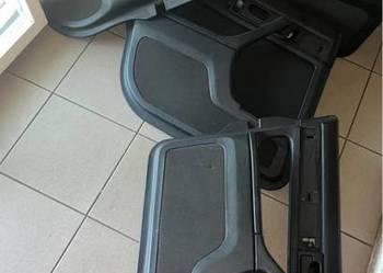 Boczki BMW E32 Tapicerka Welur Wnętrze