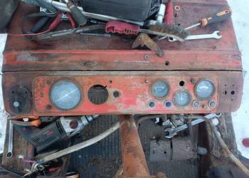 Deska rozdzielcza półka zegary t25 władimirec rusek t-25