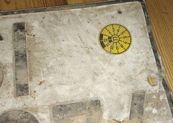 Zabytkowe tablice rejestracyjne celne RFN