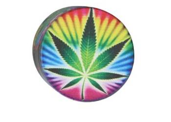 Młynek do Tytoniu Grinder z Zielonym Liściem Marihuany na Kolorowym Tle