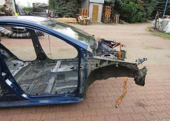 ĆWIARTKA PODŁUŻNICA PRAWY PRZÓD PRAWA PRZEDNIA 8T5 AURIS II KOMBI